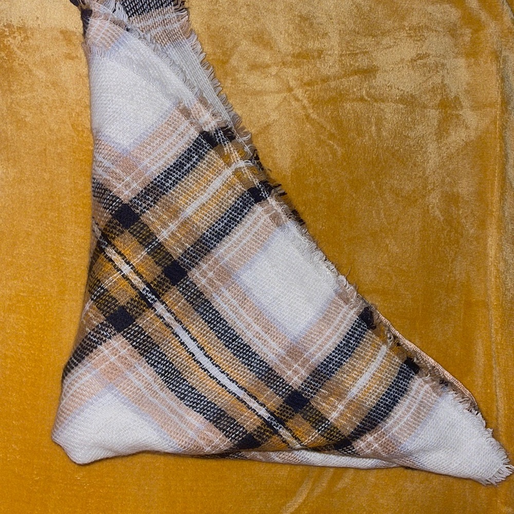 Women scarf